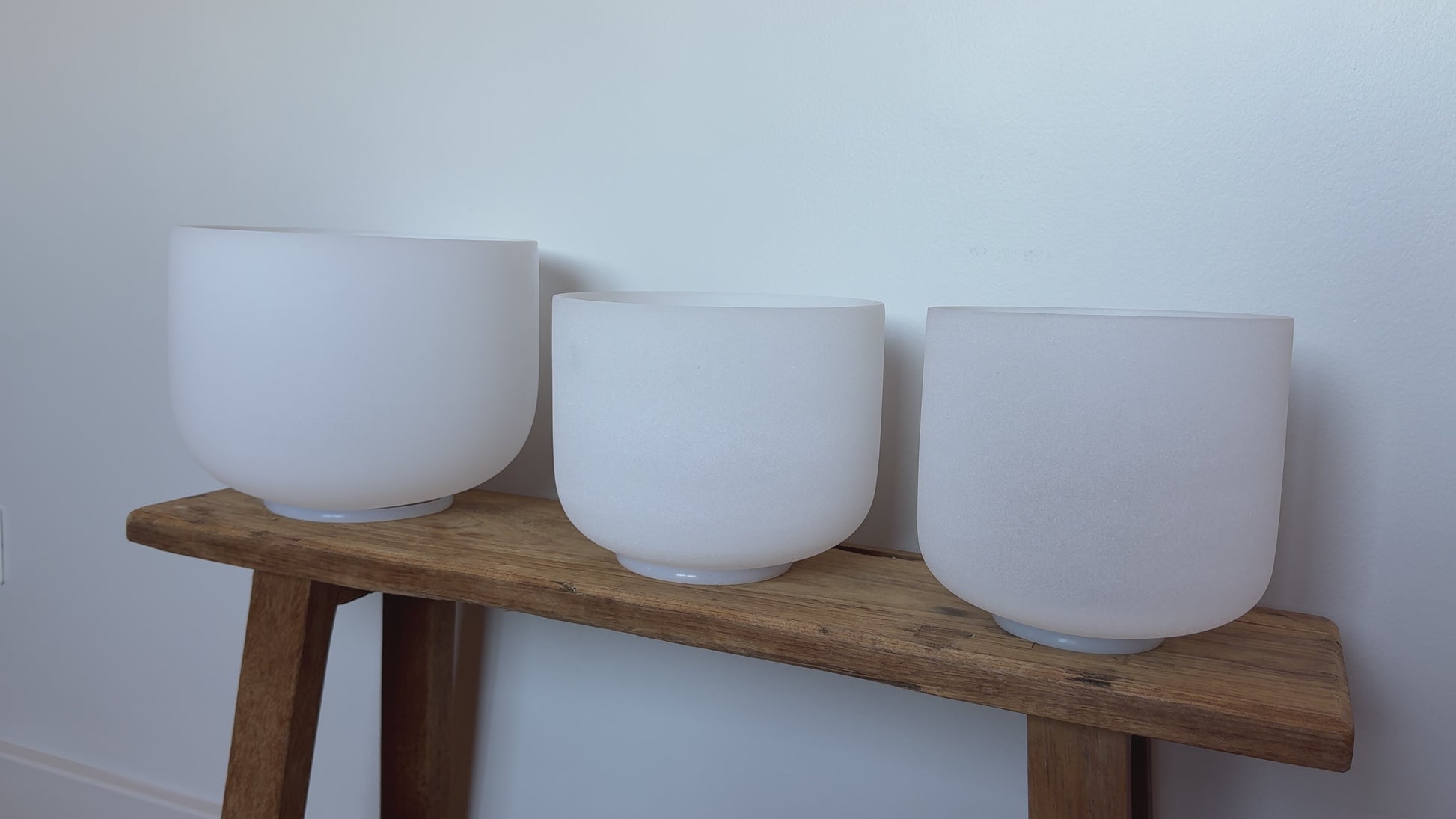 Crystal Tones® Classic Frosted Singing Bowls – True Tone (440hz)