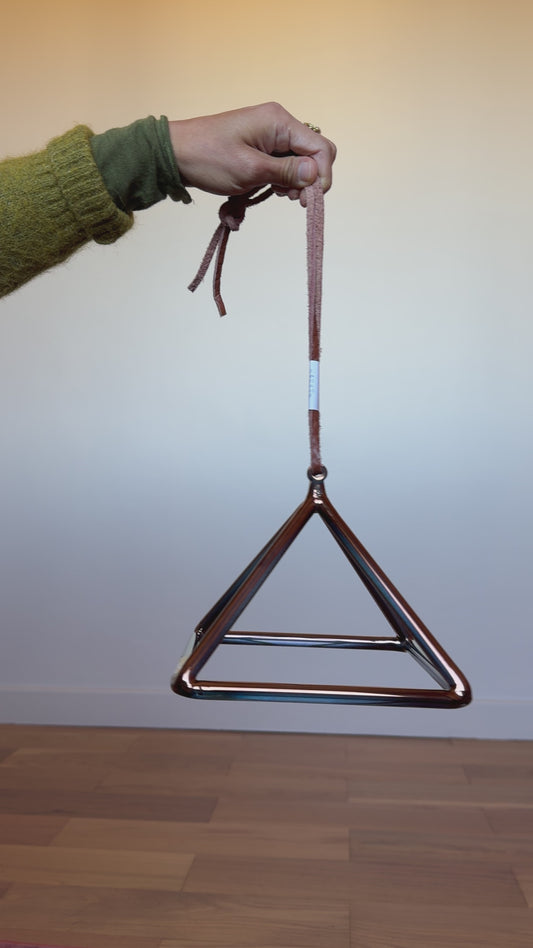 Pyramide en quartz tibétain cuivre 7" – F–15.